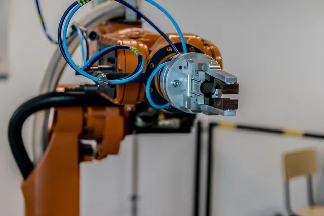 kuka robot ramię